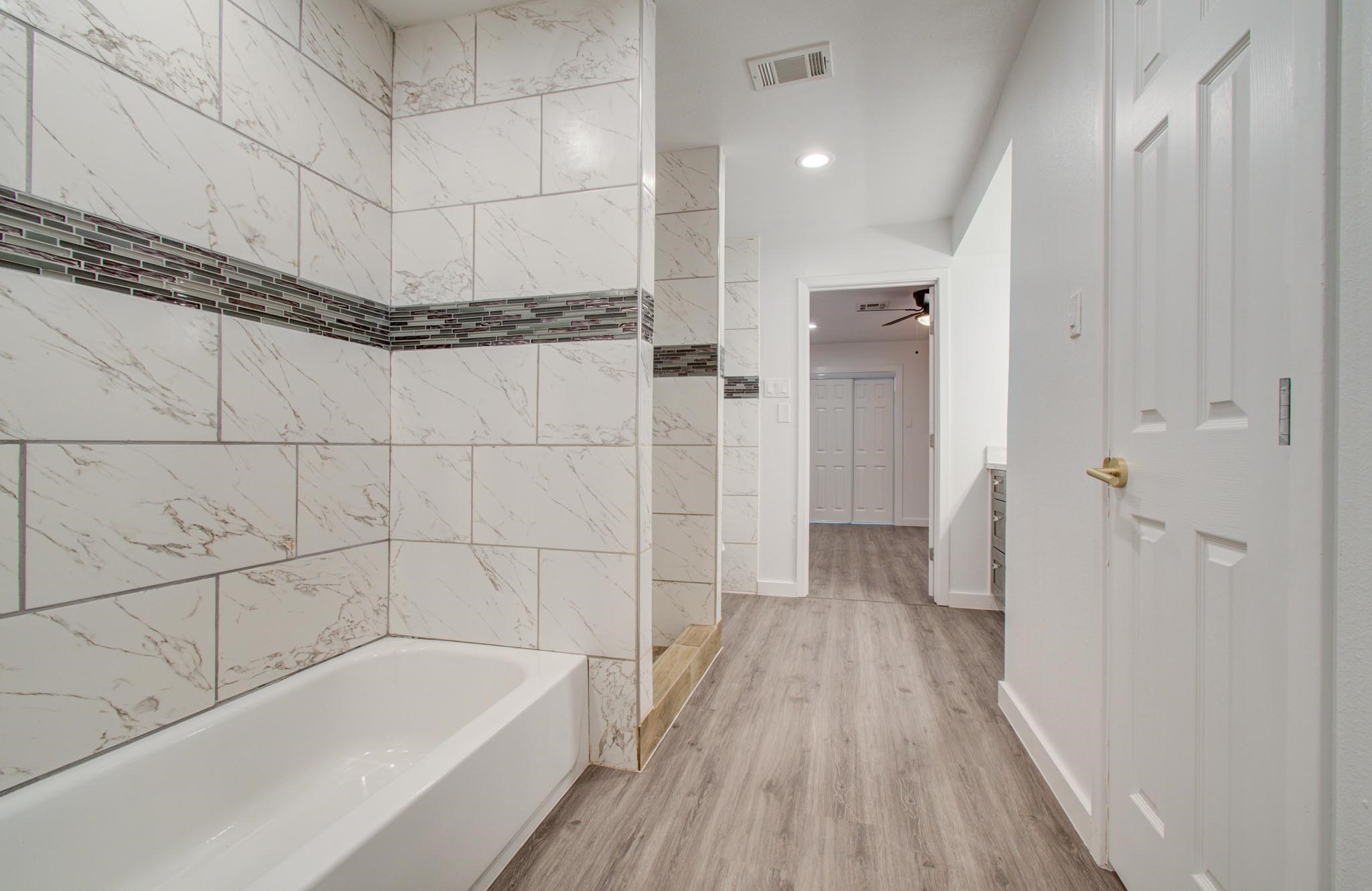523 Brandon Road Conroe, TX 77302 - Photo 14 of 25