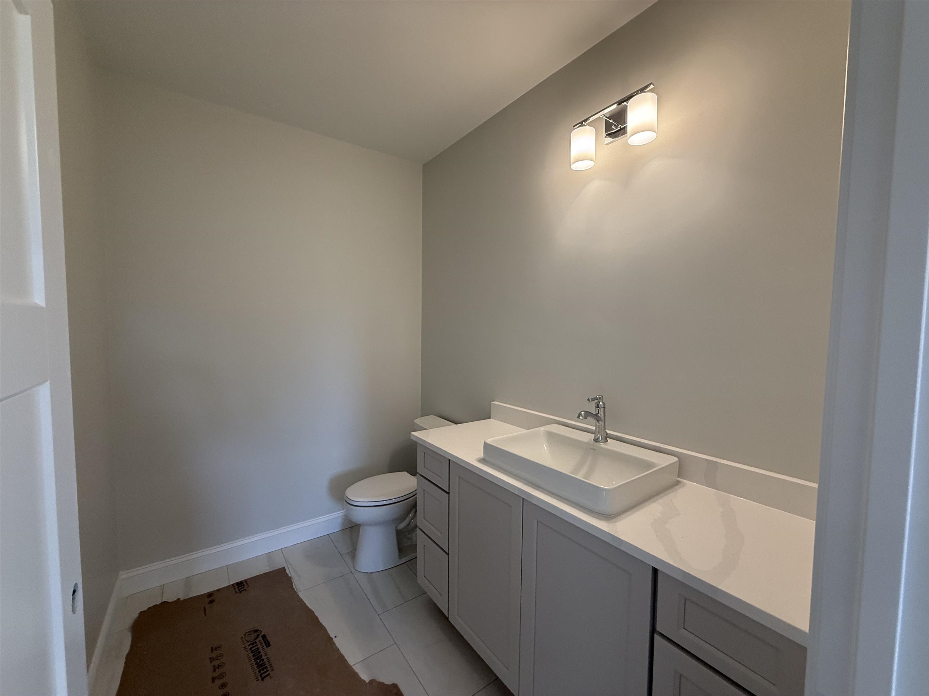 8 Madison Lane Windham, NH 03087 - Photo 8 of 23