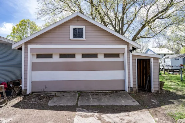 $207,000 | 314 West State Street, Mauston, WI 53948