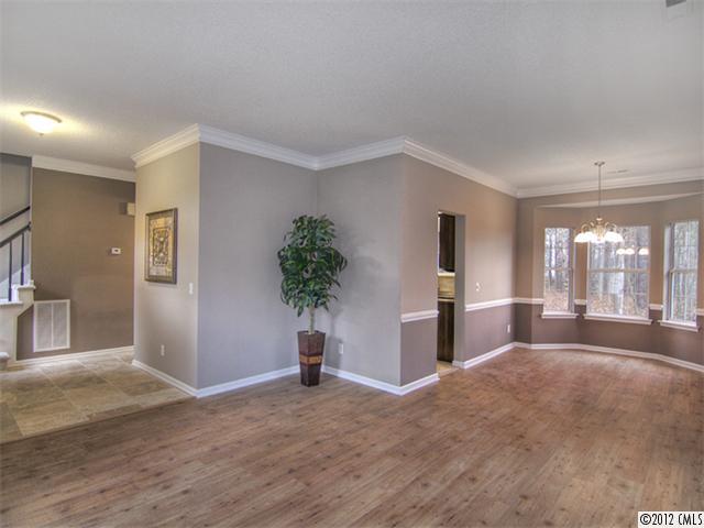 7037 Reedy Creek Road Charlotte, NC 28215 - Photo 3 of 16