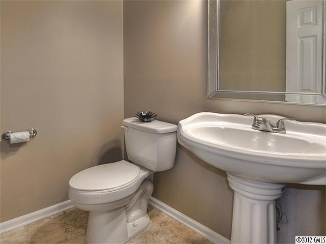 7037 Reedy Creek Road Charlotte, NC 28215 - Photo 5 of 16