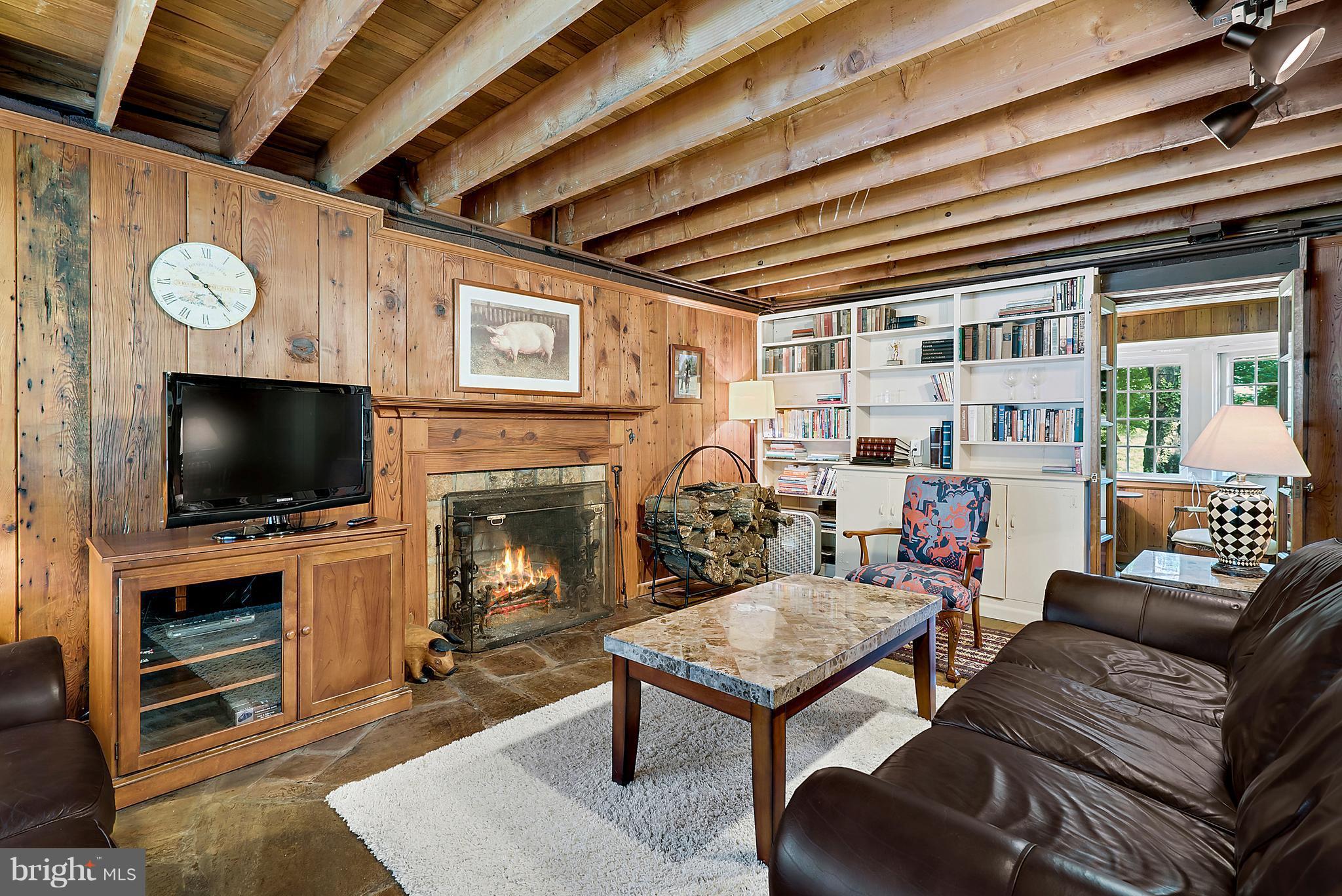 3489 Halfway Road The Plains, VA 20198 - Photo 14 of 30 Family Room
