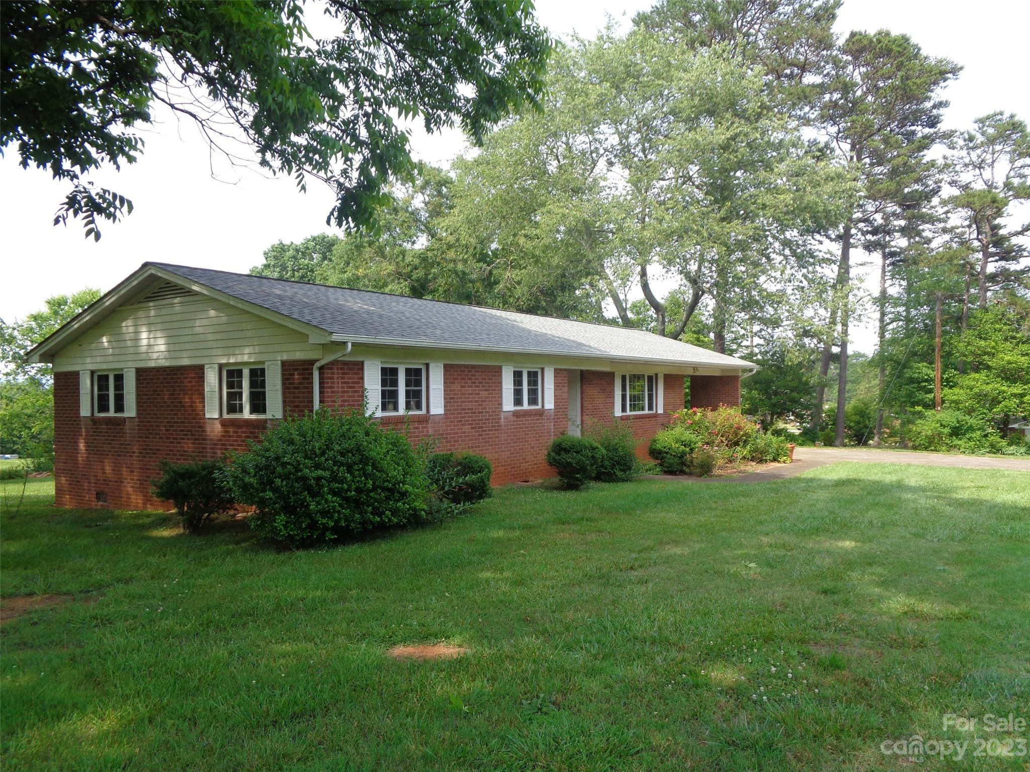 445 Hollis Road Ellenboro, NC 28040 - Photo 4 of 14 Gallery Image 4
