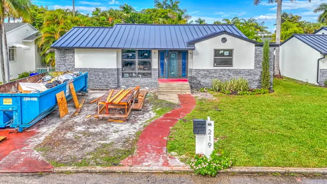 $2,295,000 | 219 32nd Street, West Palm Beach, FL 33407