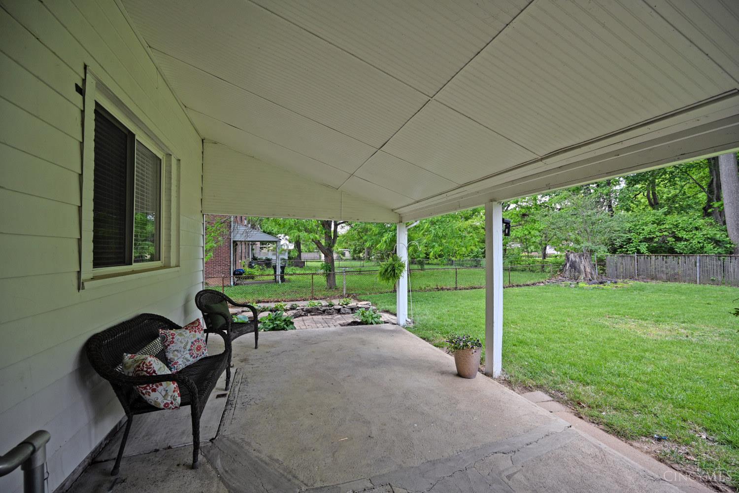 27 Andover Road Greenhills, OH 45218 - Photo 28 of 35 Gallery Image 28