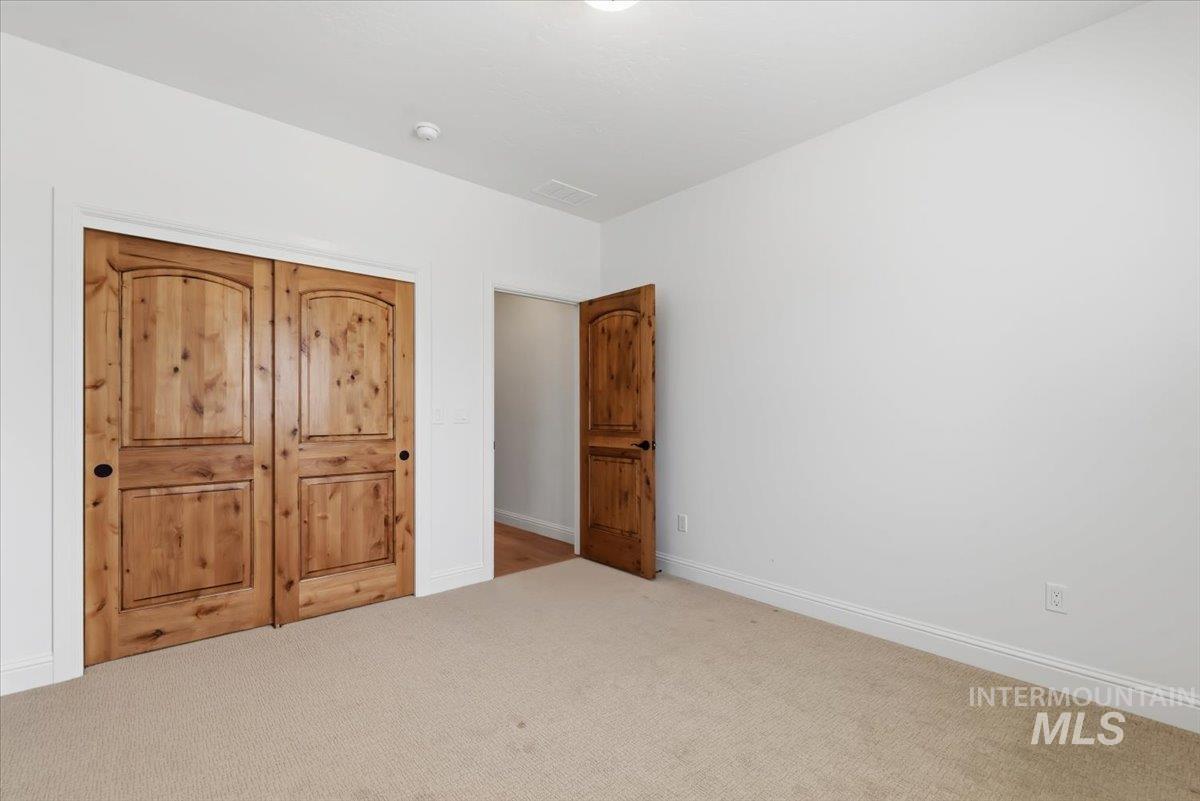 2016 East Mainacht Street Meridian, ID 83642 - Photo 24 of 36