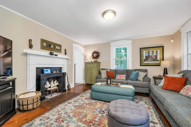 $2,225,000 | 288 North River Road, Epping, NH 03042