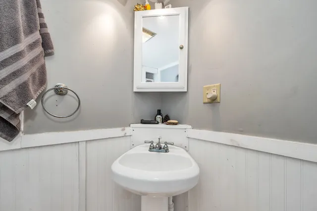 $2,225,000 | 288 North River Road, Epping, NH 03042