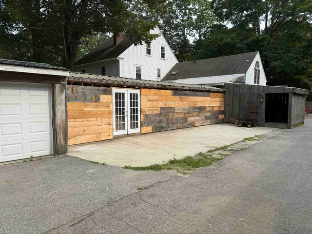 $2,225,000 | 288 North River Road, Epping, NH 03042