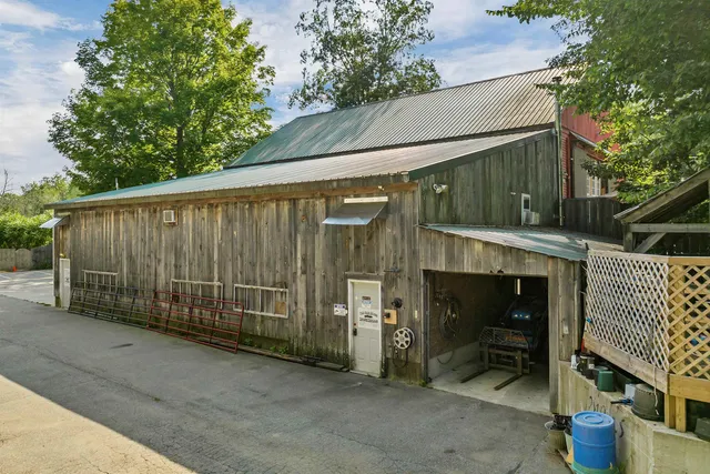 $2,225,000 | 288 North River Road, Epping, NH 03042