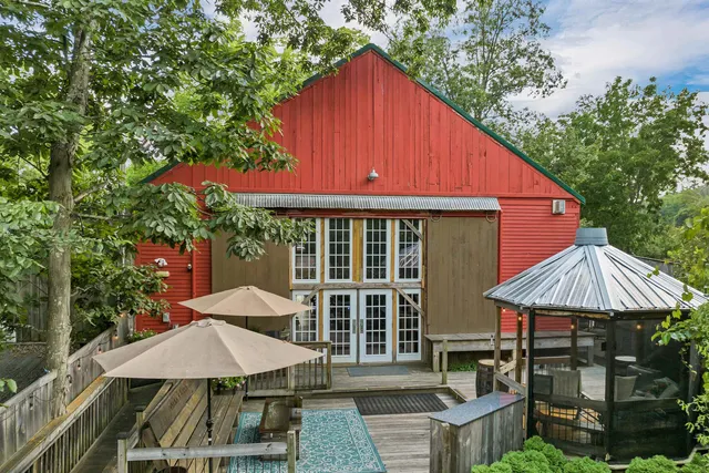 $2,225,000 | 288 North River Road, Epping, NH 03042