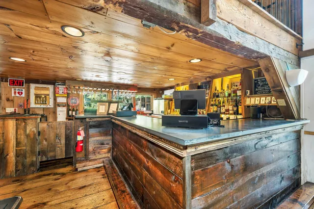 $2,225,000 | 288 North River Road, Epping, NH 03042