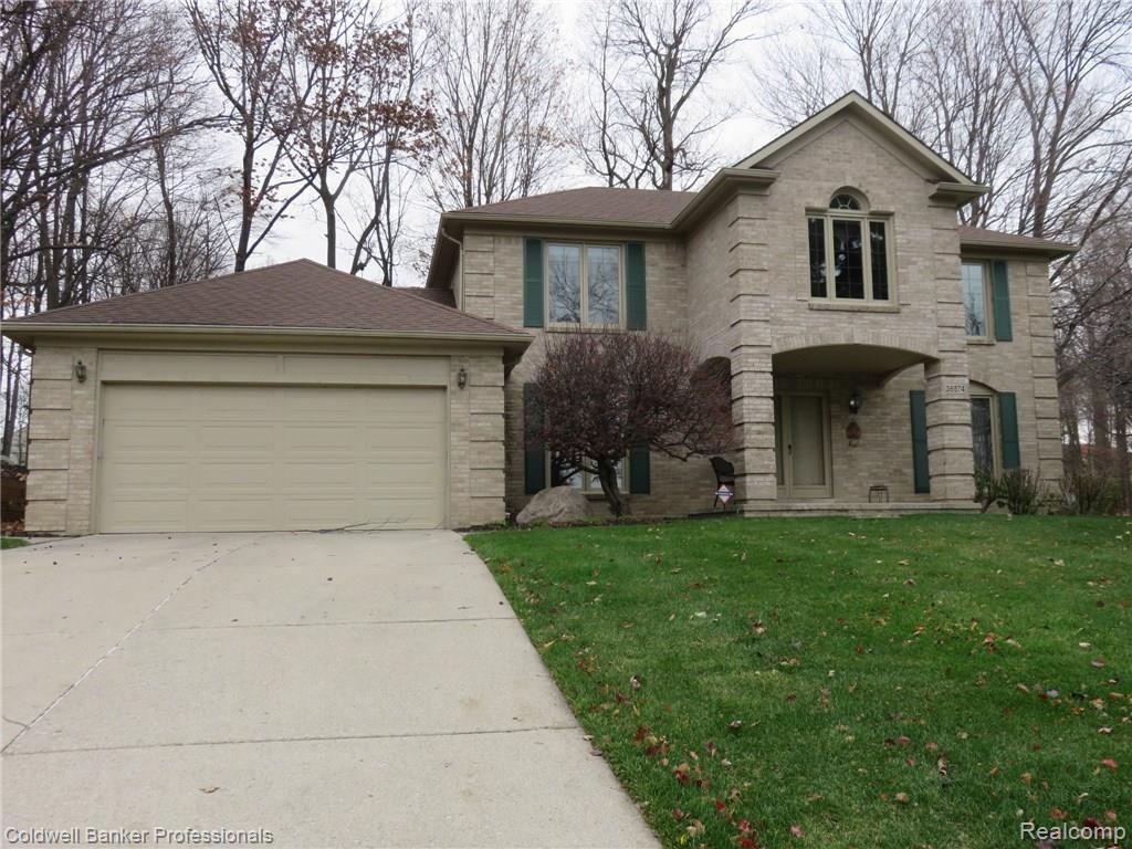 36874 Chesapeake Road Farmington Hills, MI 48335 - Photo 1 of 46