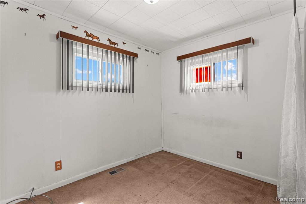 25245 Bell Road New Boston, MI 48164 - Photo 33 of 42 Gallery Image 33