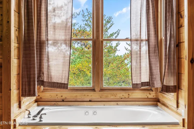 $1,099,000 | 2818 Seth Road, Pigeon Forge, TN 37863