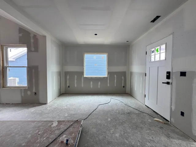 $289,000 | 3704 Grayston Avenue, Fort Wayne, IN 46806