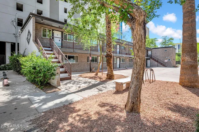 $1,099 | 821 North 3rd Street, Unit 3, Phoenix, AZ 85004