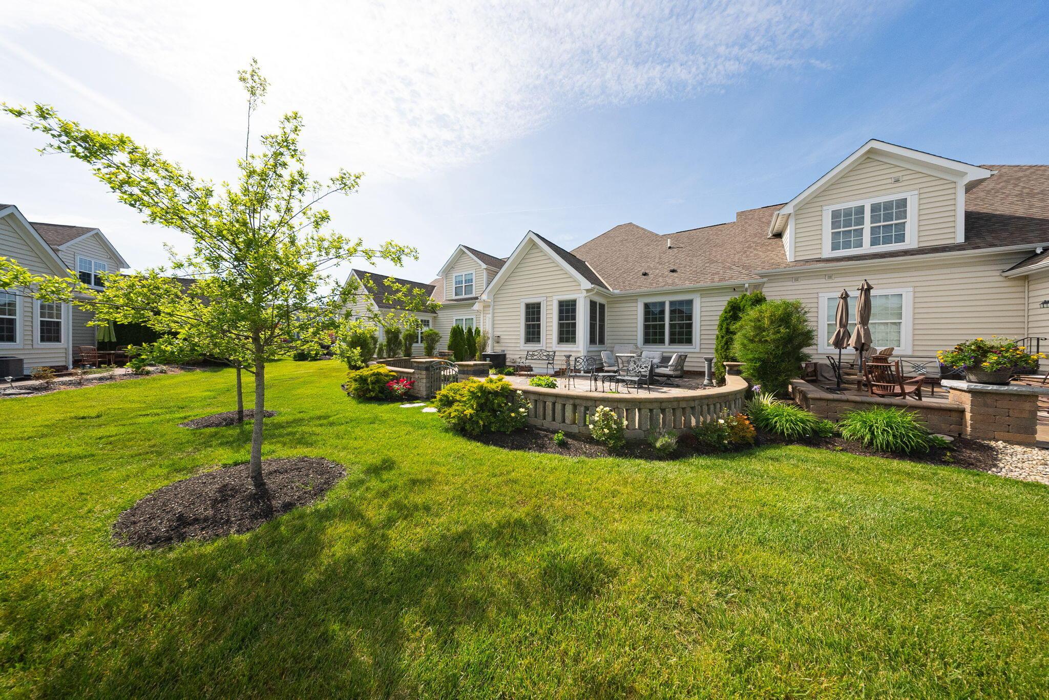 6183 Ray's Way, Unit 25 Hilliard, OH 43026 - Photo 70 of 88 Backyard