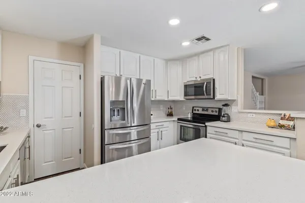 $2,250 | 2283 West Silver Creek Lane, Queen Creek, AZ 85144