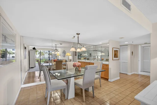 $650,000 | 1300 Jimmy Buffett Mem Highway, Unit 119, Jupiter, FL 33477