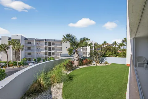 $650,000 | 1300 Jimmy Buffett Mem Highway, Unit 119, Jupiter, FL 33477