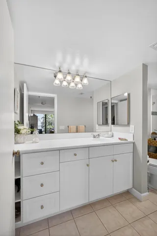 $650,000 | 1300 Jimmy Buffett Mem Highway, Unit 119, Jupiter, FL 33477