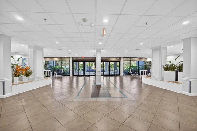 $650,000 | 1300 Jimmy Buffett Mem Highway, Unit 119, Jupiter, FL 33477