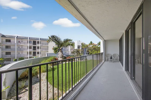 $650,000 | 1300 Jimmy Buffett Mem Highway, Unit 119, Jupiter, FL 33477