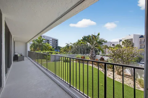 $650,000 | 1300 Jimmy Buffett Mem Highway, Unit 119, Jupiter, FL 33477