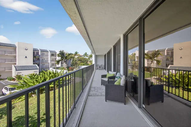 $650,000 | 1300 Jimmy Buffett Mem Highway, Unit 119, Jupiter, FL 33477