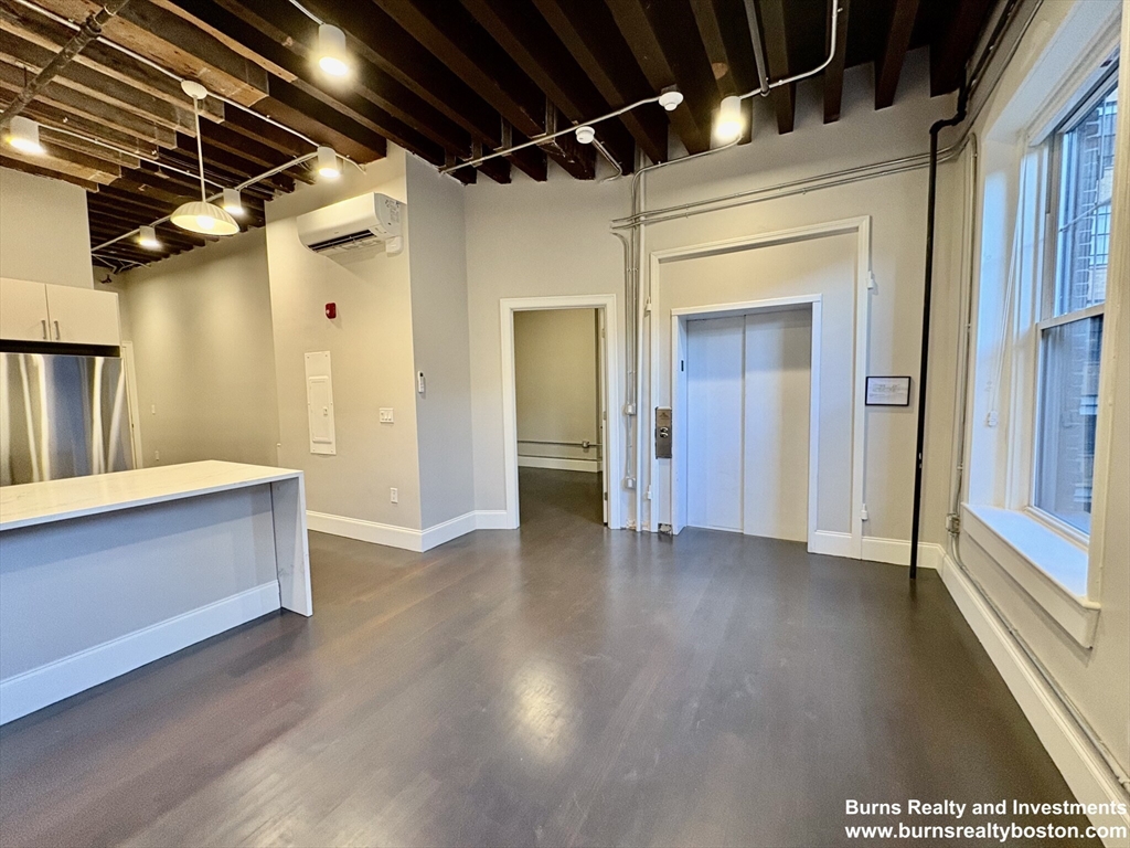 281 Franklin Street, Unit 601 Boston, MA 02110 - Photo 3 of 12