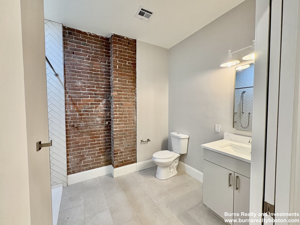 281 Franklin Street, Unit 601 Boston, MA 02110 - Photo 7 of 12