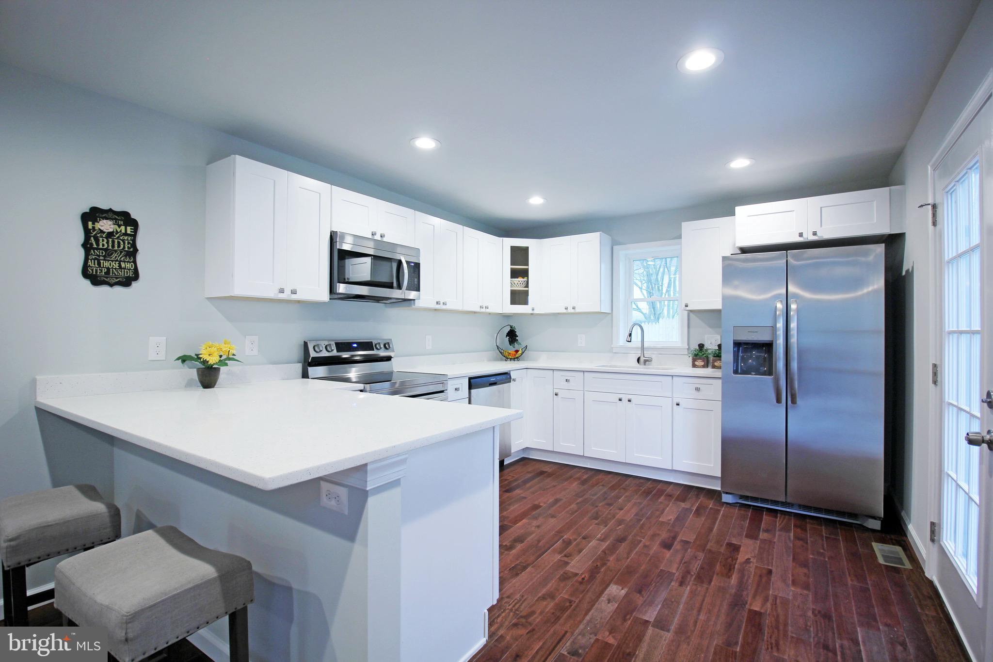 126 Shore Road Arnold, MD 21012 - Photo 2 of 25 Gallery Image 2