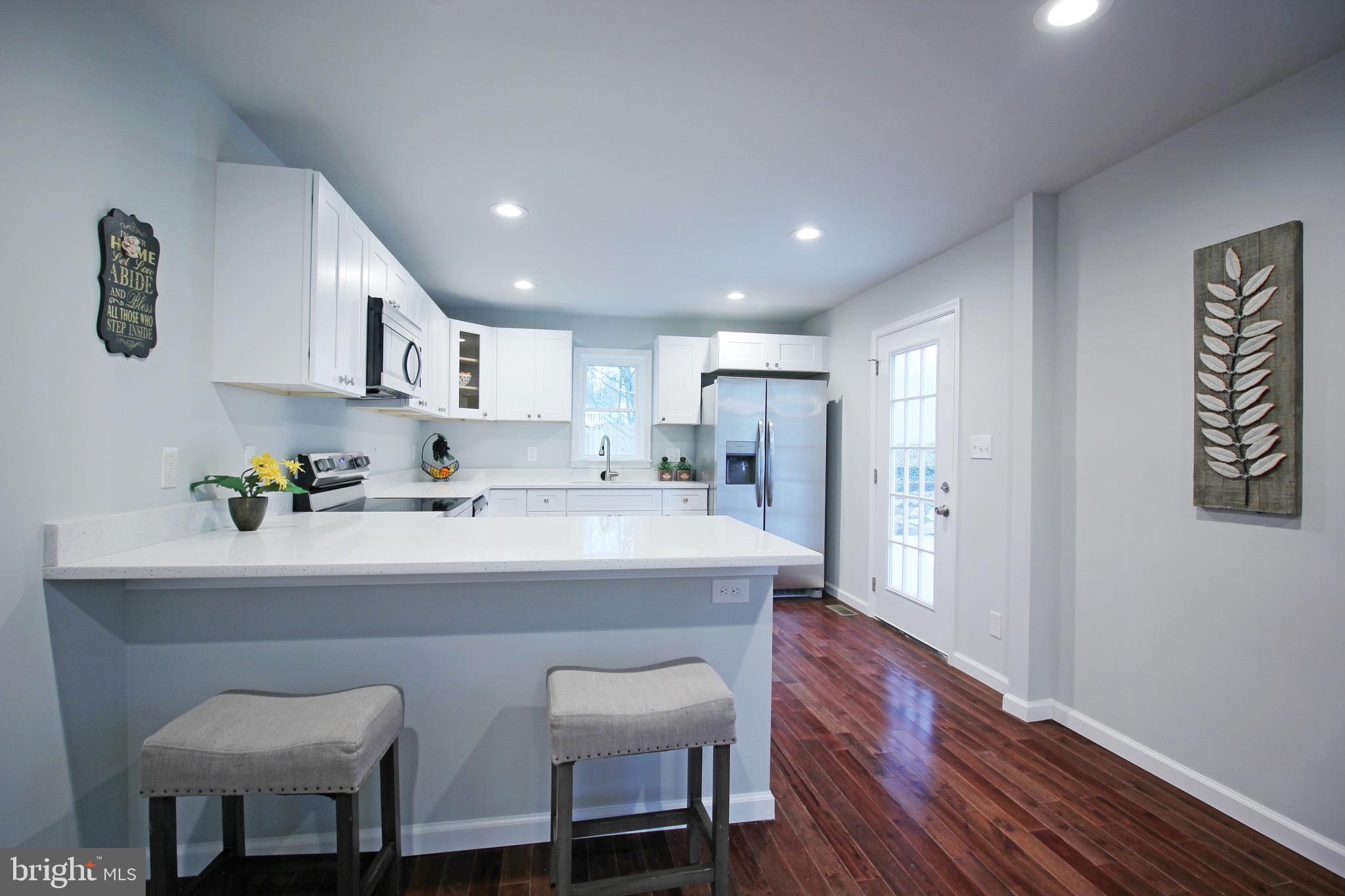126 Shore Road Arnold, MD 21012 - Photo 3 of 25 Gallery Image 3
