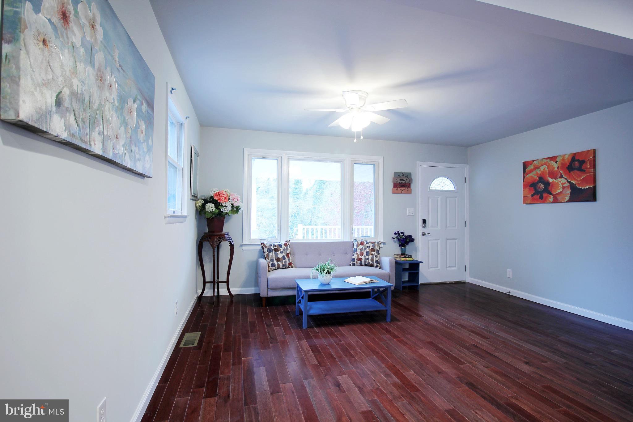 126 Shore Road Arnold, MD 21012 - Photo 4 of 25 Gallery Image 4