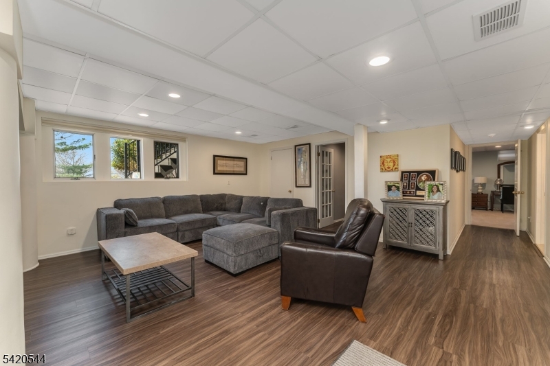 828 Star View Way Bridgewater, NJ 08807 - Photo 26 of 38