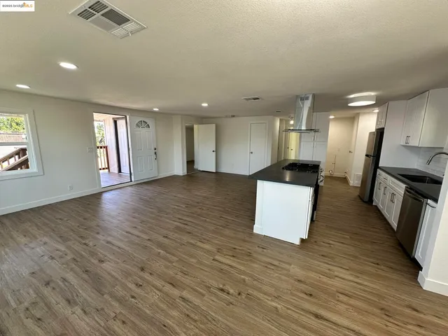 $229,900 | 3301 Buchanan Road, Unit 47, Antioch, CA 94509