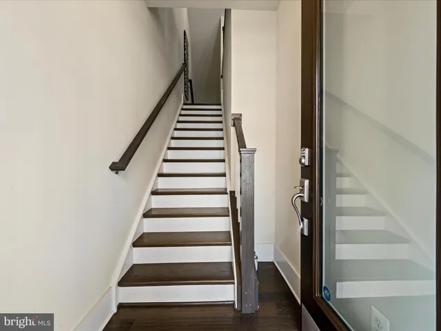 $825,000 | 20092 Old Line Terrace, Ashburn, VA 20147