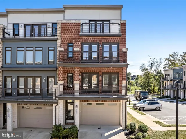 $825,000 | 20092 Old Line Terrace, Ashburn, VA 20147