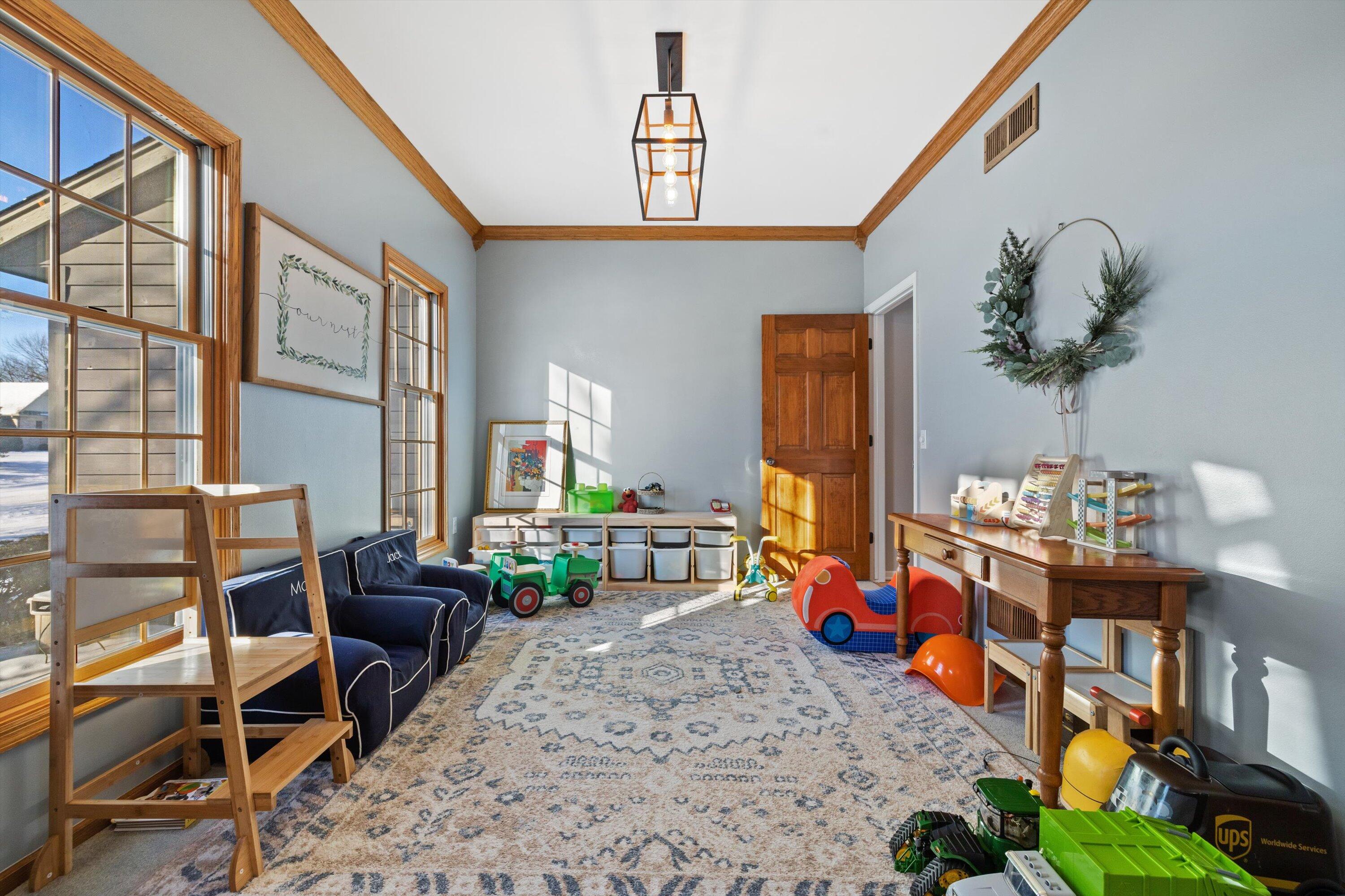 3518 17th Street Kenosha, WI 53144 - Photo 16 of 45 dining room
