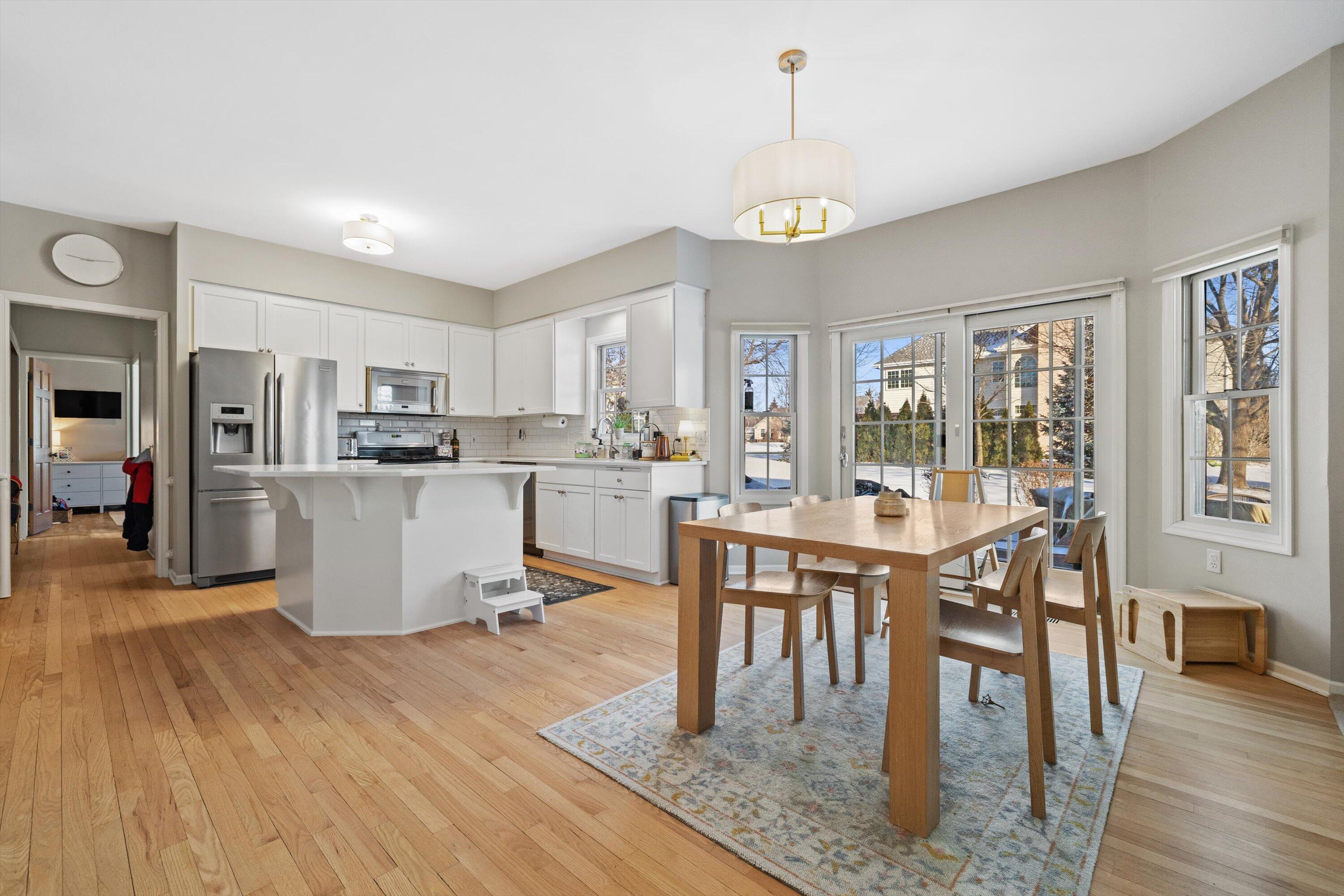 3518 17th Street Kenosha, WI 53144 - Photo 6 of 45 kitchen