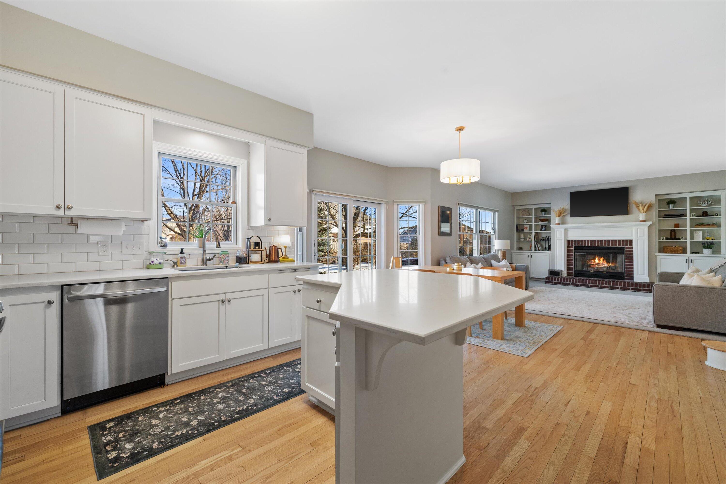 3518 17th Street Kenosha, WI 53144 - Photo 8 of 45 kitchen