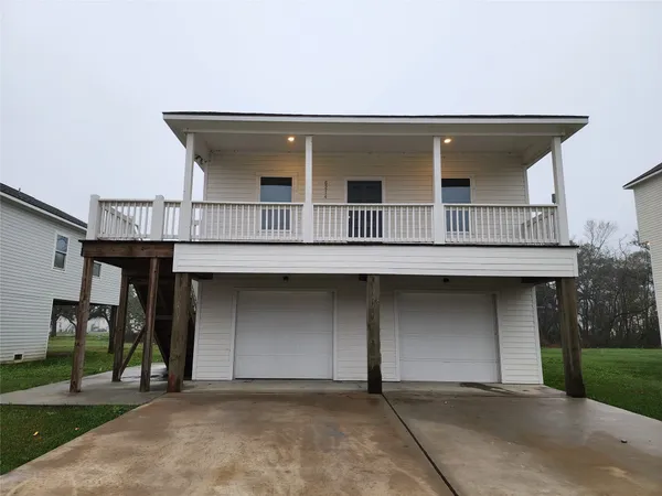 $1,472 | 6202 White Oak Drive, Hitchcock, TX 77563