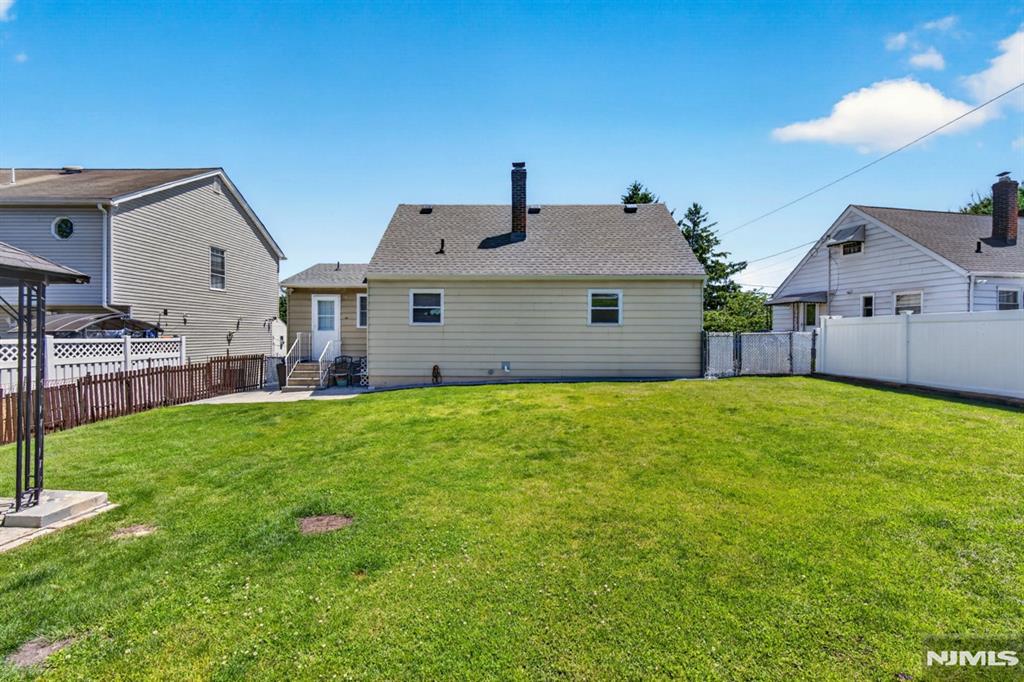 12 Stony Hill Road Clifton, NJ 07013 - Photo 29 of 35