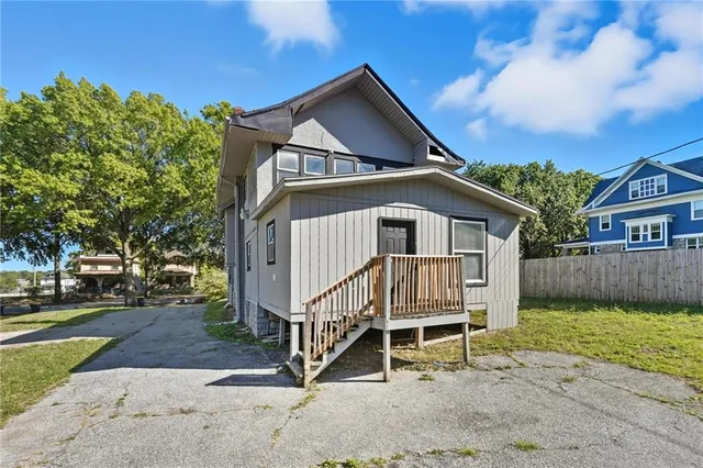 $165,000 | 3218 Benton Boulevard, Kansas City, MO 64128