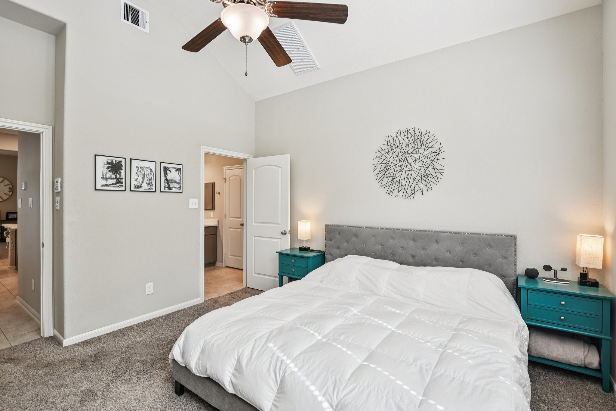 230 Biltmore Loop Montgomery, TX 77316 - Photo 19 of 39 Primary bedroom