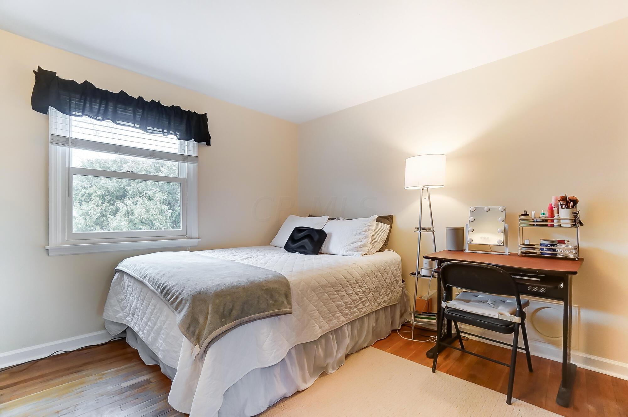 1200 Windham Road Columbus, OH 43220 - Photo 56 of 84 058