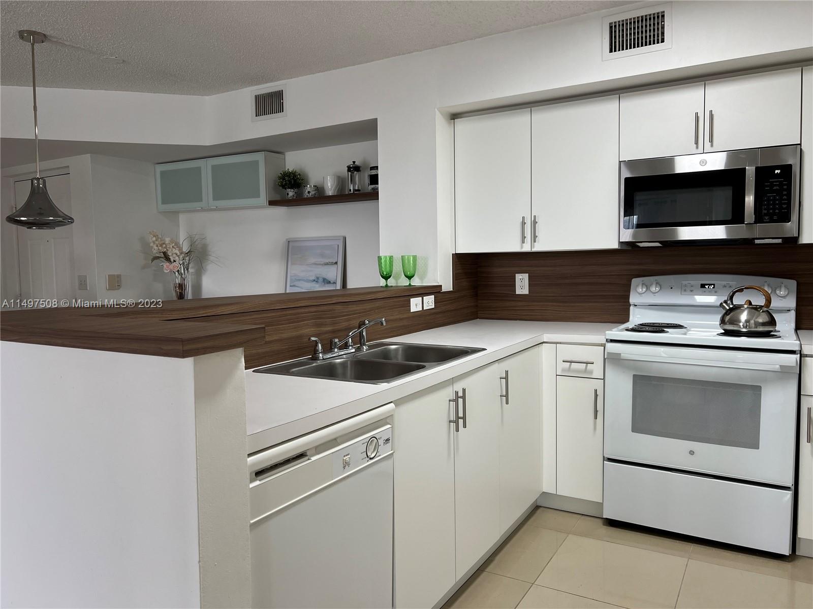 2091 Renaissance Boulevard, Unit 204 Miramar, FL 33025 - Photo 8 of 33 Gallery Image 8