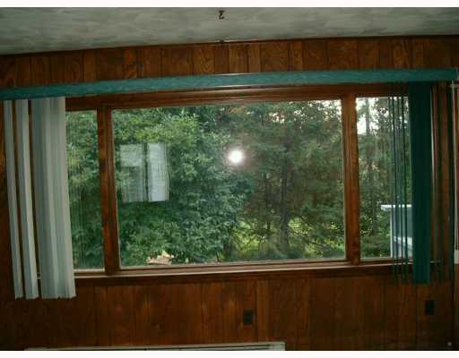 547 Locust Valley Road Jeannette, PA 15644 - Photo 6 of 6 Den/Family/Great Room.