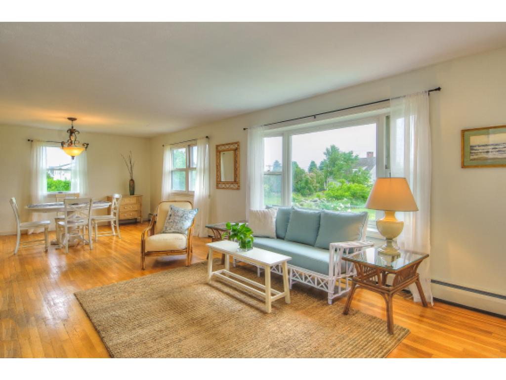 45 Washington Road Rye, NH 03870 - Photo 3 of 18